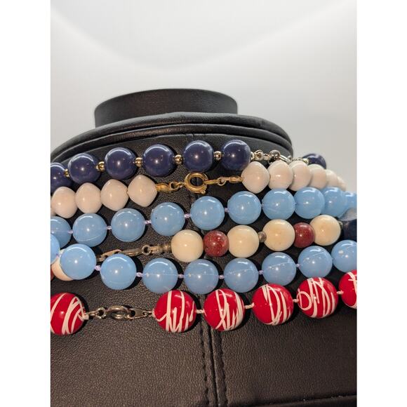 Lot of Five Vintage Acrylic Red White Blue Beaded Necklaces to Mix or Match - Picture 5 of 6